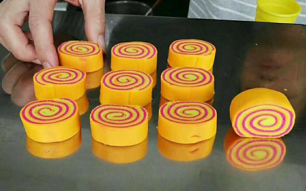 馒头机，刀切馒头机，馒头机器，馒头成型机